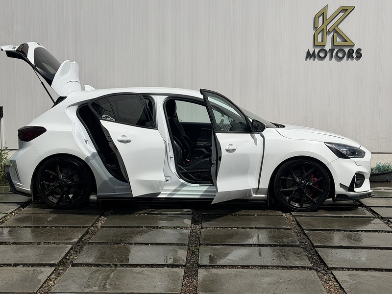 Ford Focus 2.3T EcoBoost ST Hatchback 5dr Petrol Manual Euro 6 (s/s) (280 ps) - U699
