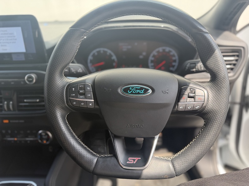 Ford Focus 2.3T EcoBoost ST Hatchback 5dr Petrol Manual Euro 6 (s/s) (280 ps) - U699