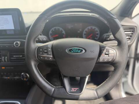 Ford Focus 2.3T EcoBoost ST Hatchback 5dr Petrol Manual Euro 6 (s/s) (280 ps) - U699