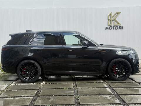 Land Rover Range Rover Sport 3.0 D300 MHEV Dynamic SE SUV 5dr Diesel Auto 4WD Euro 6 (s/s) (300 ps) - U701