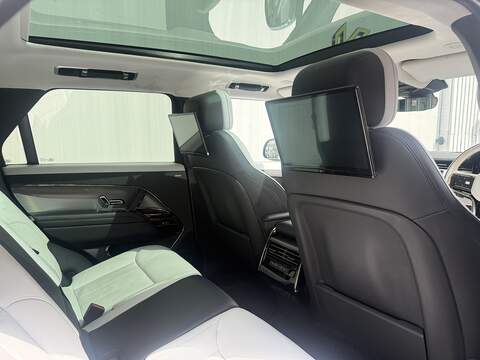 Land Rover Range Rover Sport 3.0 D300 MHEV Dynamic SE SUV 5dr Diesel Auto 4WD Euro 6 (s/s) (300 ps) - U701