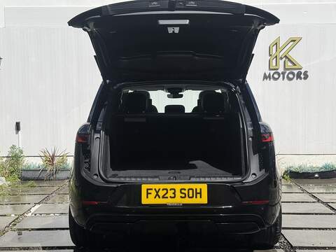 Land Rover Range Rover Sport 3.0 D300 MHEV Dynamic SE SUV 5dr Diesel Auto 4WD Euro 6 (s/s) (300 ps) - U701