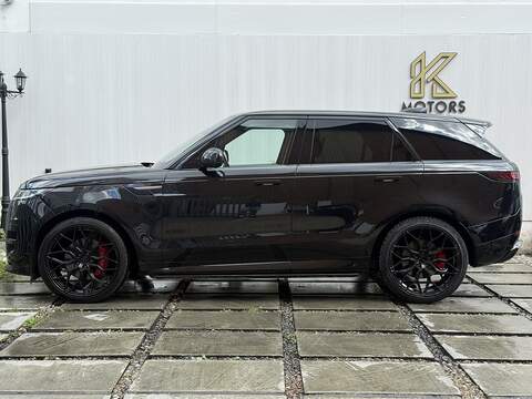 Land Rover Range Rover Sport 3.0 D300 MHEV Dynamic SE SUV 5dr Diesel Auto 4WD Euro 6 (s/s) (300 ps) - U701