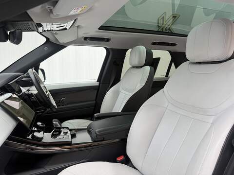 Land Rover Range Rover Sport 3.0 D300 MHEV Dynamic SE SUV 5dr Diesel Auto 4WD Euro 6 (s/s) (300 ps) - U701