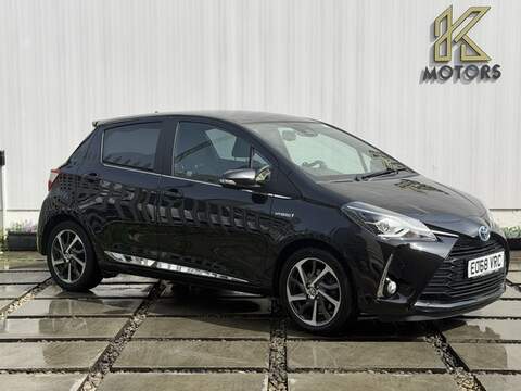 Toyota Yaris 1.0 VVT-i x-play Hatchback 5dr Petrol x-shift Euro 6 (71 ps)