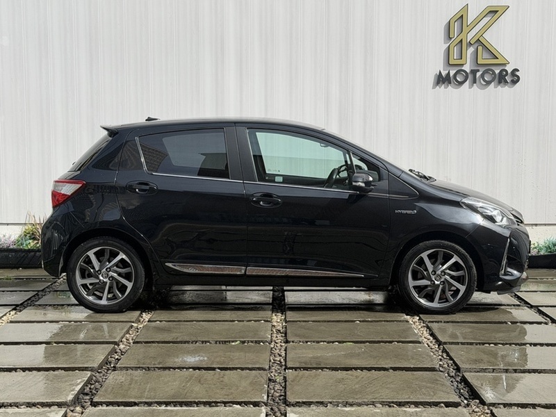 Toyota Yaris 1.5 VVT-h Excel Hatchback 5dr Petrol Hybrid E-CVT Euro 6 (s/s) (15in Alloy) (100 ps) - U702