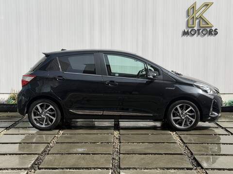 Toyota Yaris 1.5 VVT-h Excel Hatchback 5dr Petrol Hybrid E-CVT Euro 6 (s/s) (15in Alloy) (100 ps) - U702