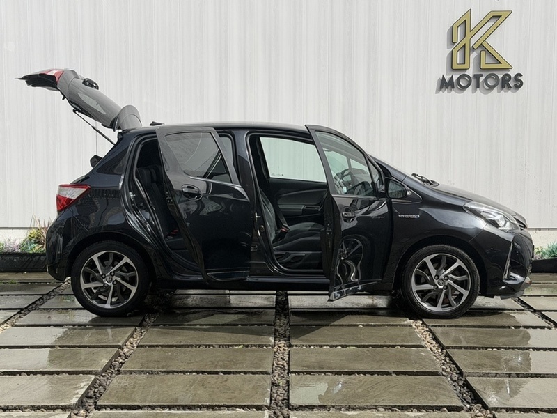 Toyota Yaris 1.5 VVT-h Excel Hatchback 5dr Petrol Hybrid E-CVT Euro 6 (s/s) (15in Alloy) (100 ps) - U702