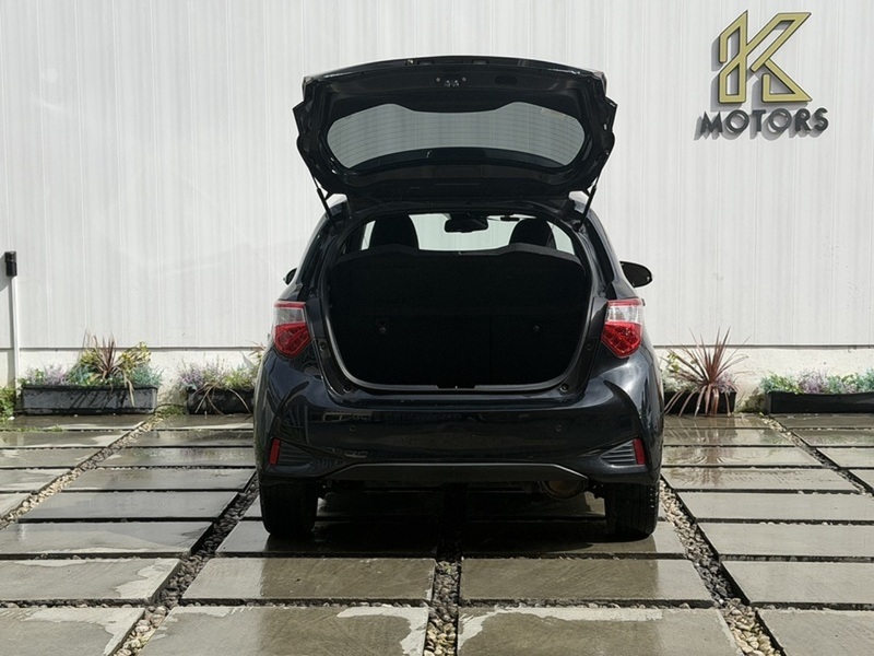 Toyota Yaris 1.5 VVT-h Excel Hatchback 5dr Petrol Hybrid E-CVT Euro 6 (s/s) (15in Alloy) (100 ps) - U702