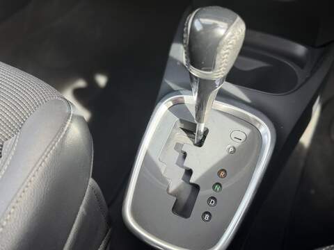 Toyota Yaris 1.5 VVT-h Excel Hatchback 5dr Petrol Hybrid E-CVT Euro 6 (s/s) (15in Alloy) (100 ps) - U702