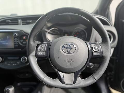 Toyota Yaris 1.5 VVT-h Excel Hatchback 5dr Petrol Hybrid E-CVT Euro 6 (s/s) (15in Alloy) (100 ps) - U702