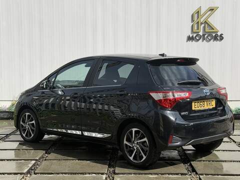 Toyota Yaris 1.5 VVT-h Excel Hatchback 5dr Petrol Hybrid E-CVT Euro 6 (s/s) (15in Alloy) (100 ps) - U702