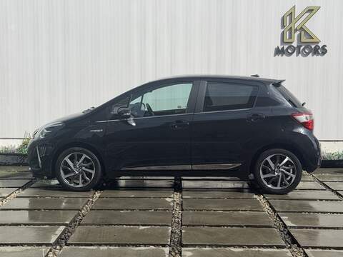 Toyota Yaris 1.5 VVT-h Excel Hatchback 5dr Petrol Hybrid E-CVT Euro 6 (s/s) (15in Alloy) (100 ps) - U702