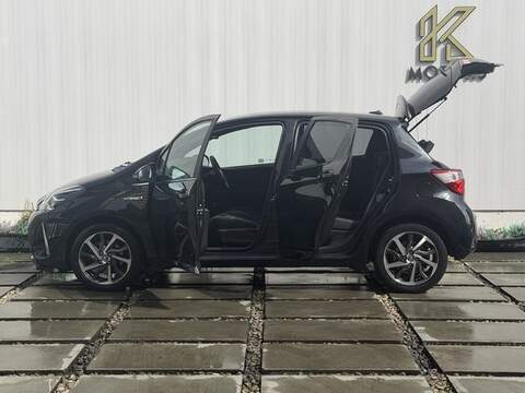 Toyota Yaris 1.5 VVT-h Excel Hatchback 5dr Petrol Hybrid E-CVT Euro 6 (s/s) (15in Alloy) (100 ps) - U702