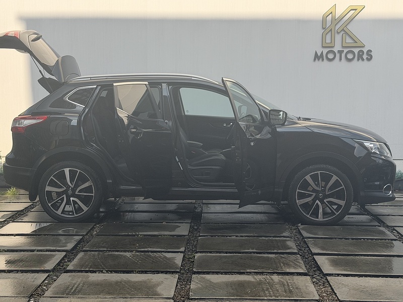 Nissan Qashqai 1.2 DIG-T Tekna SUV 5dr Petrol XTRON 2WD Euro 6 (s/s) (115 ps) - U703
