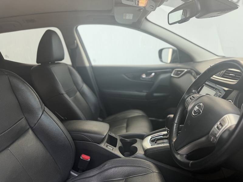 Nissan Qashqai 1.2 DIG-T Tekna SUV 5dr Petrol XTRON 2WD Euro 6 (s/s) (115 ps) - U703