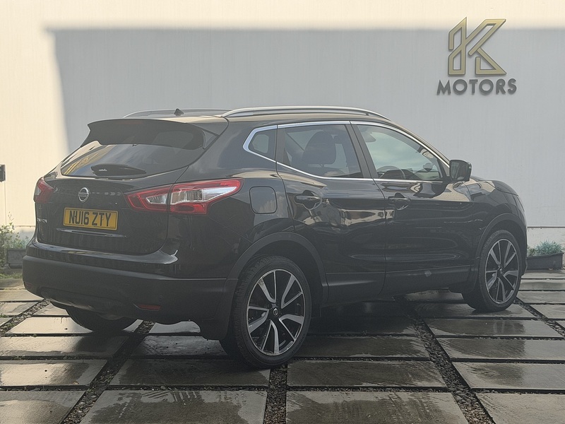 Nissan Qashqai 1.2 DIG-T Tekna SUV 5dr Petrol XTRON 2WD Euro 6 (s/s) (115 ps) - U703