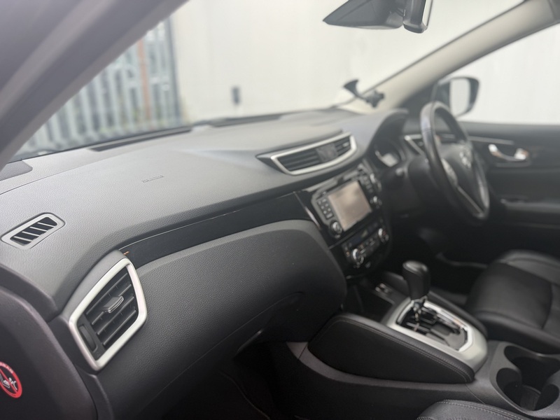 Nissan Qashqai 1.2 DIG-T Tekna SUV 5dr Petrol XTRON 2WD Euro 6 (s/s) (115 ps) - U703