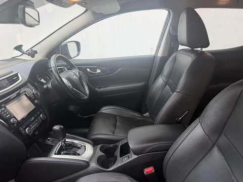 Nissan Qashqai 1.2 DIG-T Tekna SUV 5dr Petrol XTRON 2WD Euro 6 (s/s) (115 ps) - U703