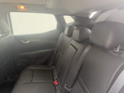 Nissan Qashqai 1.2 DIG-T Tekna SUV 5dr Petrol XTRON 2WD Euro 6 (s/s) (115 ps) - U703