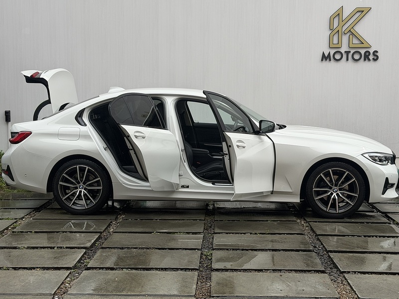 BMW 3 Series 2.0 320d Sport Saloon 4dr Diesel Auto Euro 6 (s/s) (190 ps) - U705