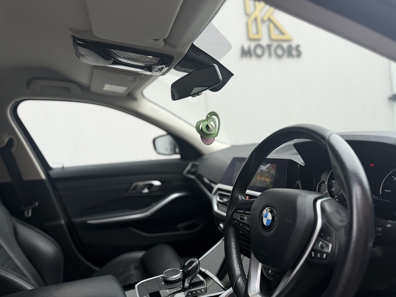 BMW 3 Series 2.0 320d Sport Saloon 4dr Diesel Auto Euro 6 (s/s) (190 ps) - U705