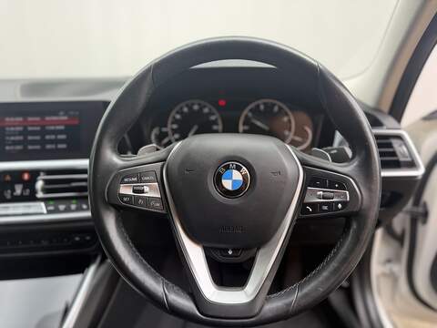 BMW 3 Series 2.0 320d Sport Saloon 4dr Diesel Auto Euro 6 (s/s) (190 ps) - U705