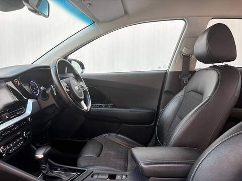Kia Niro 1.6 GDi 2 SUV 5dr Petrol Hybrid DCT Euro 6 (s/s) (139 bhp) - U707