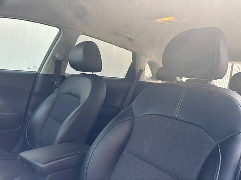 Kia Niro 1.6 GDi 2 SUV 5dr Petrol Hybrid DCT Euro 6 (s/s) (139 bhp) - U707