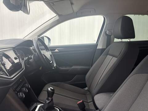 Volkswagen T-Roc 1.6 TDI SE SUV 5dr Diesel Manual Euro 6 (s/s) (115 ps) - U714