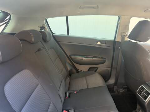 Kia Sportage 1.6 GDi 2 GPF SUV 5dr Petrol Manual Euro 6 (s/s) (130 bhp) - U715