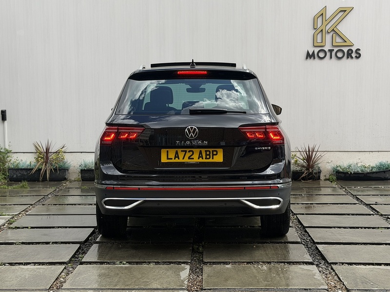 Volkswagen Tiguan 1.4 TSI 13kWh Elegance SUV 5dr Petrol Plug-in Hybrid DSG Euro 6 (s/s) (245 ps) - U716