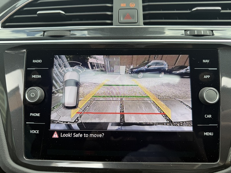 Volkswagen Tiguan 1.4 TSI 13kWh Elegance SUV 5dr Petrol Plug-in Hybrid DSG Euro 6 (s/s) (245 ps) - U716