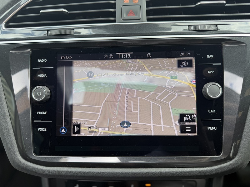 Volkswagen Tiguan 1.4 TSI 13kWh Elegance SUV 5dr Petrol Plug-in Hybrid DSG Euro 6 (s/s) (245 ps) - U716