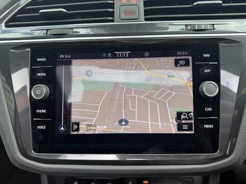 Volkswagen Tiguan 1.4 TSI 13kWh Elegance SUV 5dr Petrol Plug-in Hybrid DSG Euro 6 (s/s) (245 ps) - U716