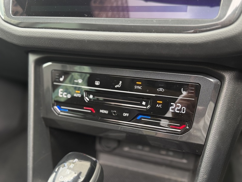 Volkswagen Tiguan 1.4 TSI 13kWh Elegance SUV 5dr Petrol Plug-in Hybrid DSG Euro 6 (s/s) (245 ps) - U716