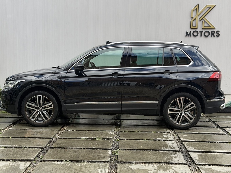 Volkswagen Tiguan 1.4 TSI 13kWh Elegance SUV 5dr Petrol Plug-in Hybrid DSG Euro 6 (s/s) (245 ps) - U716