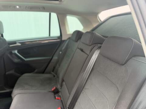 Volkswagen Tiguan 1.4 TSI 13kWh Elegance SUV 5dr Petrol Plug-in Hybrid DSG Euro 6 (s/s) (245 ps) - U716
