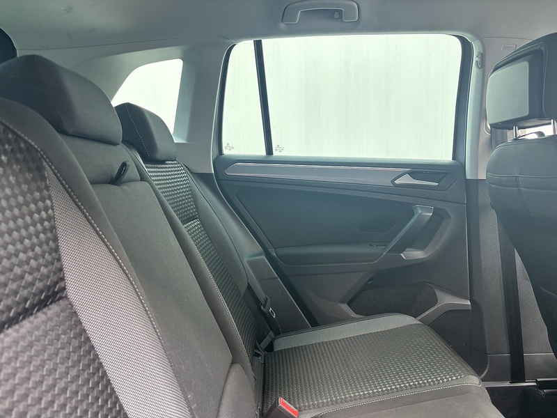 Volkswagen Tiguan 1.5 TSI Active SUV 5dr Petrol DSG Euro 6 (s/s) (150 ps) - U717