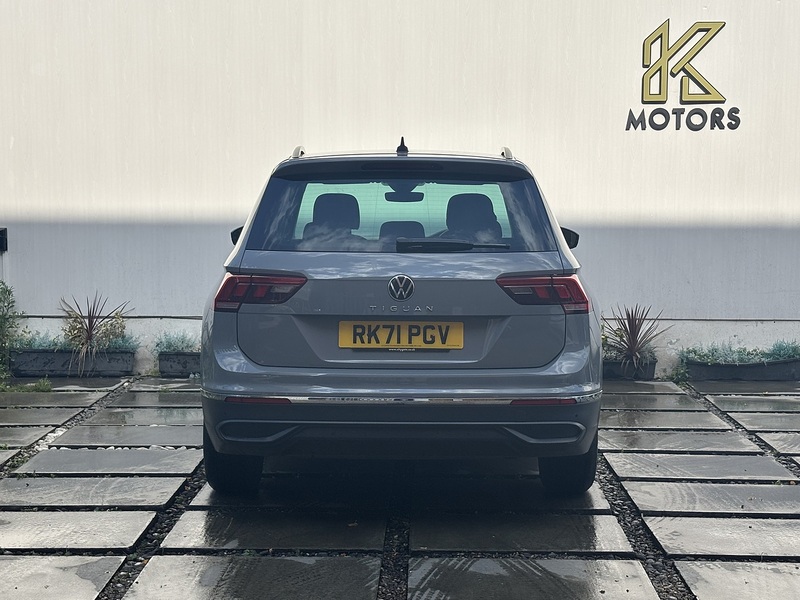 Volkswagen Tiguan 1.5 TSI Active SUV 5dr Petrol DSG Euro 6 (s/s) (150 ps) - U717