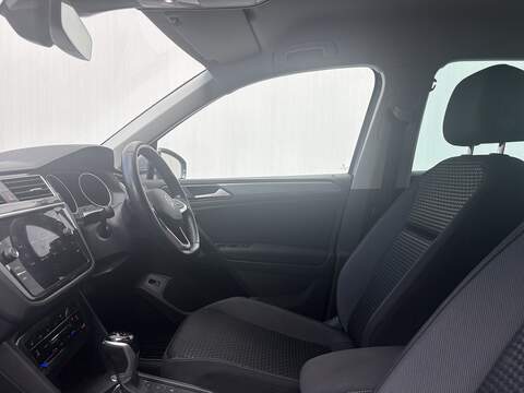 Volkswagen Tiguan 1.5 TSI Active SUV 5dr Petrol DSG Euro 6 (s/s) (150 ps) - U717