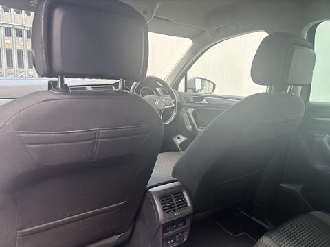 Volkswagen Tiguan 1.5 TSI Active SUV 5dr Petrol DSG Euro 6 (s/s) (150 ps) - U717