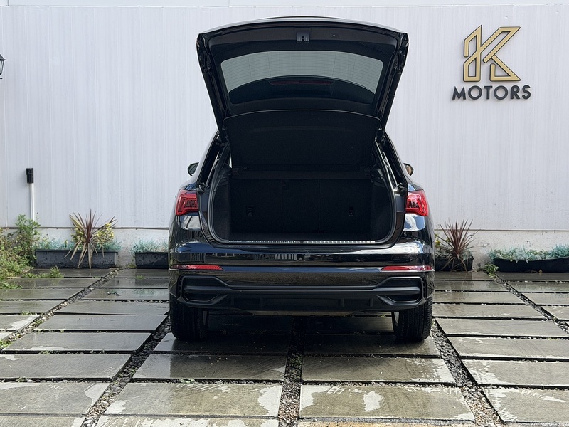 Audi Q3 2.0 TFSI 40 S line SUV 5dr Petrol S Tronic quattro Euro 6 (s/s) (190 ps) - U718