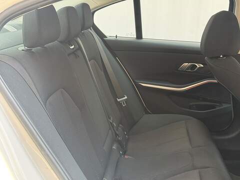BMW 3 Series 2.0 330e 12kWh SE Pro Saloon 4dr Petrol Plug-in Hybrid Auto Euro 6 (s/s) (292 ps) - U719