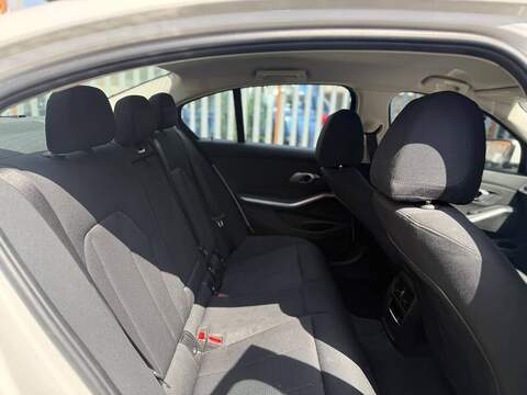 BMW 3 Series 2.0 330e 12kWh SE Pro Saloon 4dr Petrol Plug-in Hybrid Auto Euro 6 (s/s) (292 ps) - U719