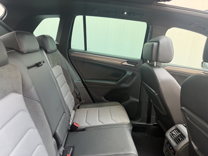 Volkswagen Tiguan 1.5 TSI EVO R-Line Tech SUV 5dr Petrol DSG Euro 6 (s/s) (150 ps) - U723
