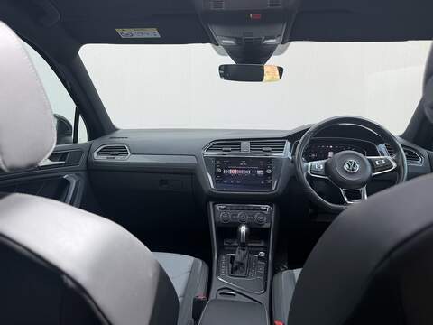 Volkswagen Tiguan 1.5 TSI EVO R-Line Tech SUV 5dr Petrol DSG Euro 6 (s/s) (150 ps) - U723