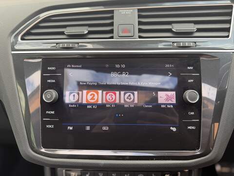Volkswagen Tiguan 1.5 TSI EVO R-Line Tech SUV 5dr Petrol DSG Euro 6 (s/s) (150 ps) - U723