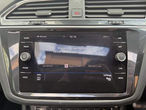 Volkswagen Tiguan 1.5 TSI EVO R-Line Tech SUV 5dr Petrol DSG Euro 6 (s/s) (150 ps) - U723