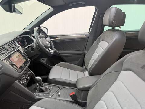Volkswagen Tiguan 1.5 TSI EVO R-Line Tech SUV 5dr Petrol DSG Euro 6 (s/s) (150 ps) - U723